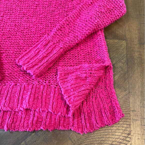 Hollister Vibrant Pink Knit Sweater With  V Back Detail - Picture 6 of 13